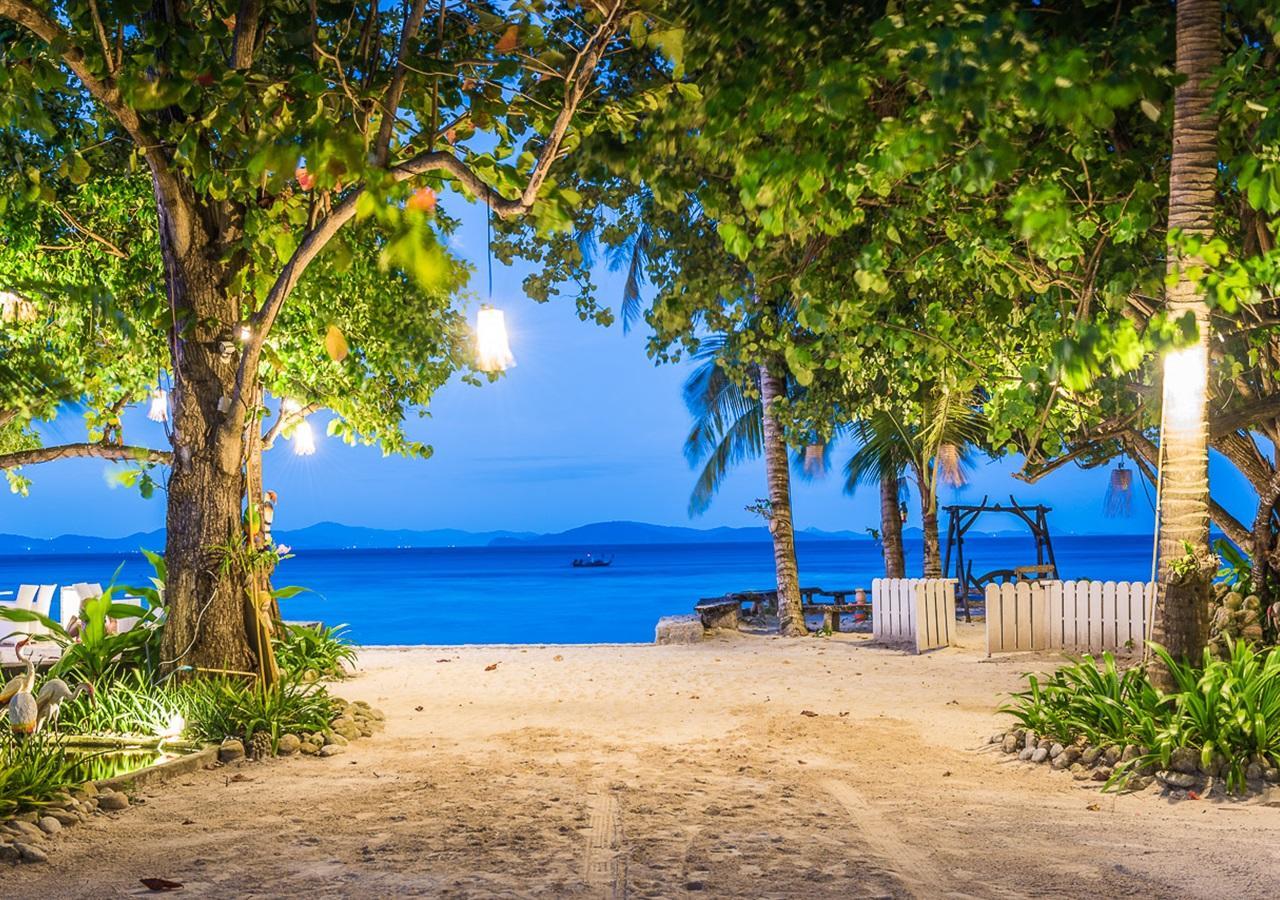 Racha Island Resort Ko Racha Yai Dış mekan fotoğraf